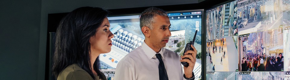 Soluciones de seguridad física unificada de Genetec para el sector bancario y financiero.