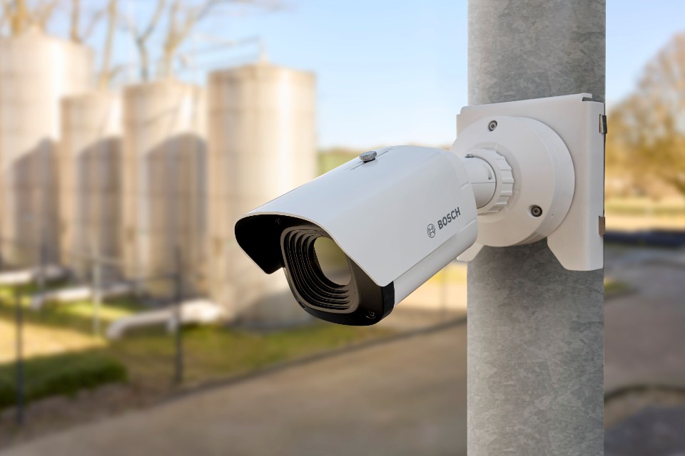 Precision Camera Connection Cameras that Capture with Precision