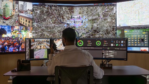 Cómo la unificación, la nube y las analíticas conducen a una mejor colaboración entre TI y seguridad electrónica