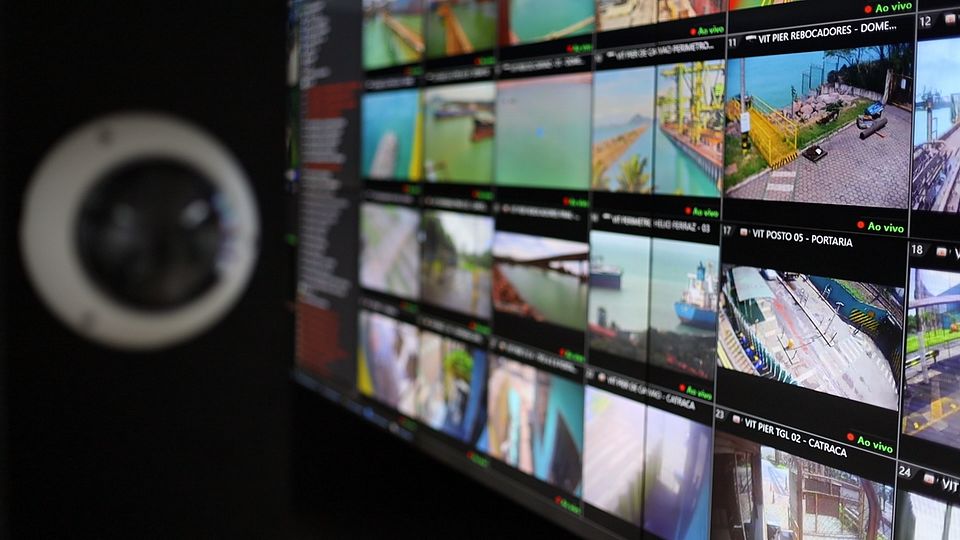 Considerações ao integrar câmeras IP com um VMS
